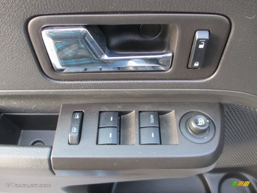 2010 Ford Edge SE AWD Controls Photo #88364084