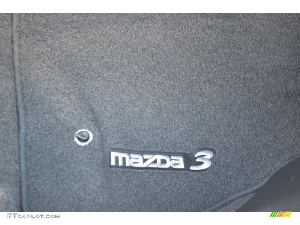 2011 MAZDA3 i Sport 4 Door - Crystal White Pearl Mica / Black photo #22