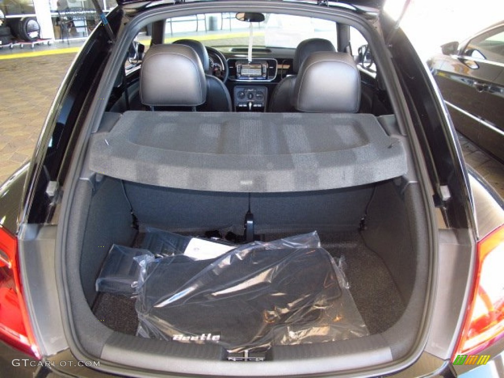 2014 Volkswagen Beetle 2.5L Trunk Photo #88374128