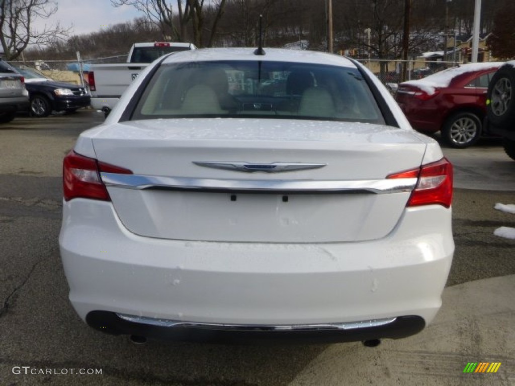 2014 200 Limited Sedan - Bright White / Black/Light Frost Beige photo #4