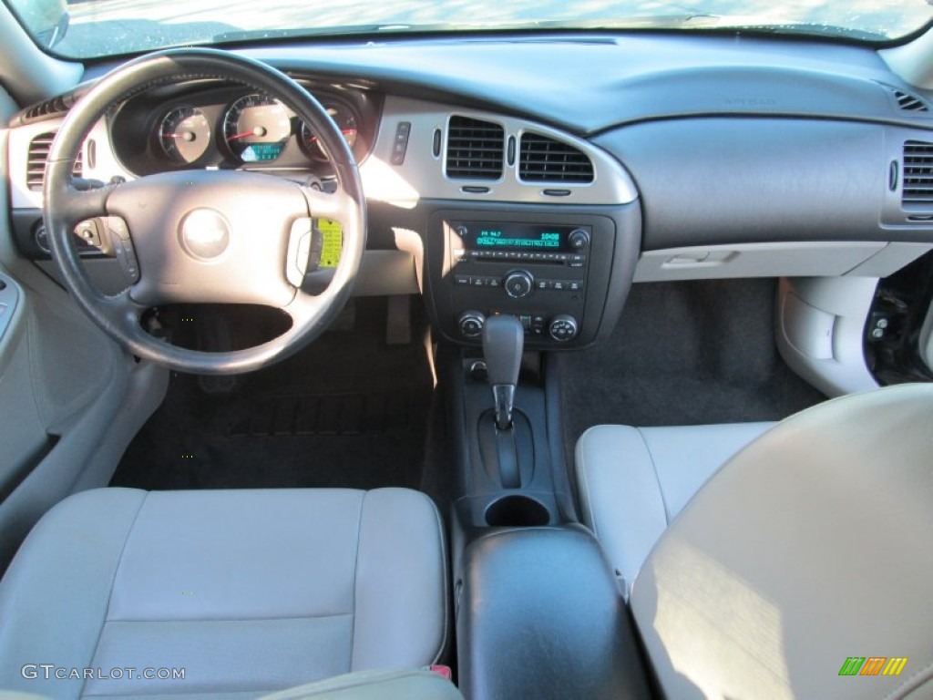 2006 Chevrolet Monte Carlo LTZ Gray Dashboard Photo #88374992