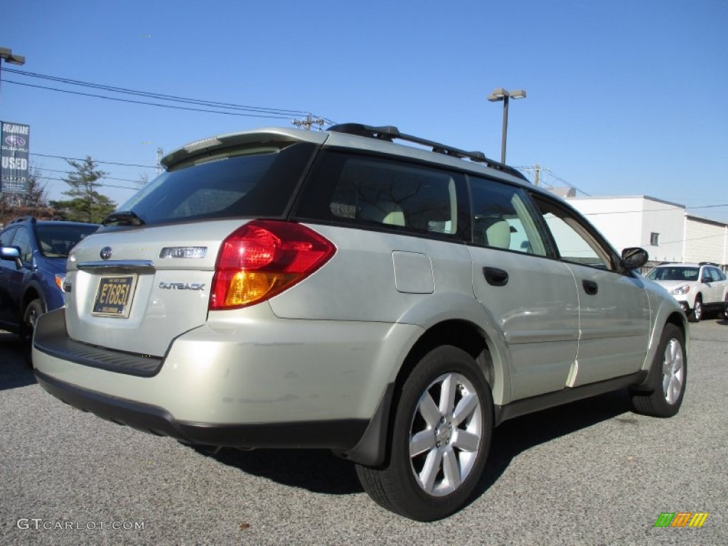 2007 Outback 2.5i Wagon - Champagne Gold Opal / Warm Ivory Tweed photo #6