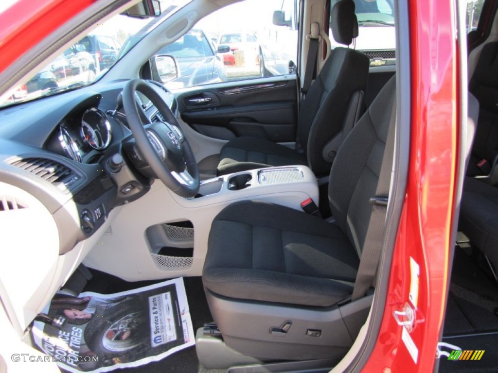 2014 Grand Caravan SXT - Redline 2-Coat Pearl / Black/Light Graystone photo #6