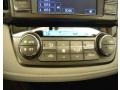 Super White - RAV4 XLE Photo No. 21