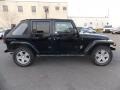 Black - Wrangler Unlimited Sahara 4x4 Photo No. 5