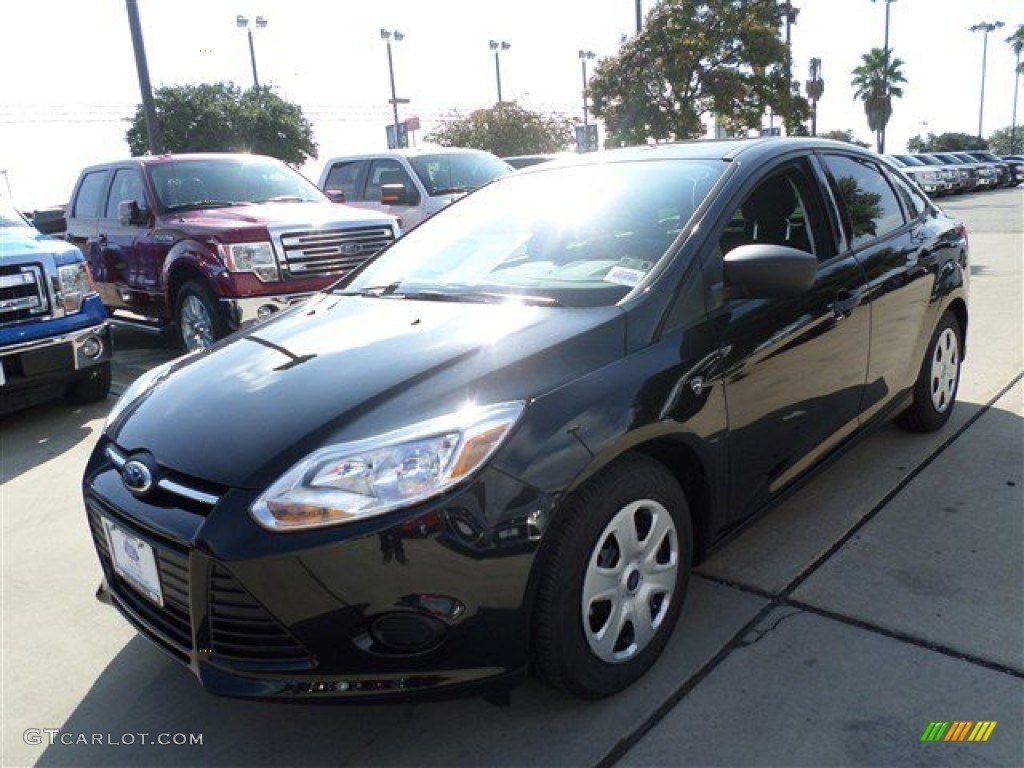 2014 Focus S Sedan - Tuxedo Black / Charcoal Black photo #1