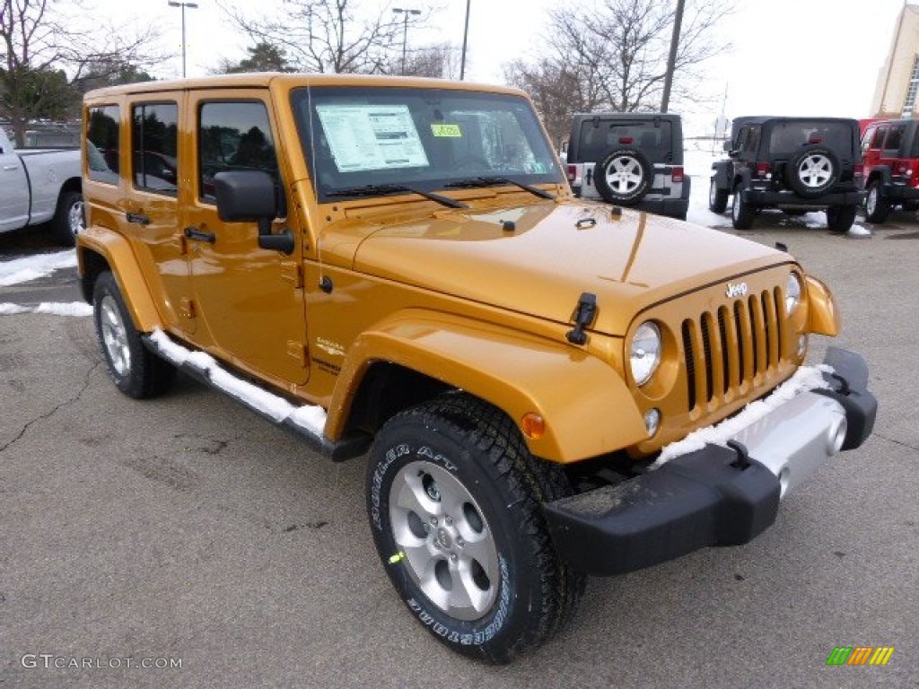 2014 Wrangler Unlimited Sahara 4x4 - Amp