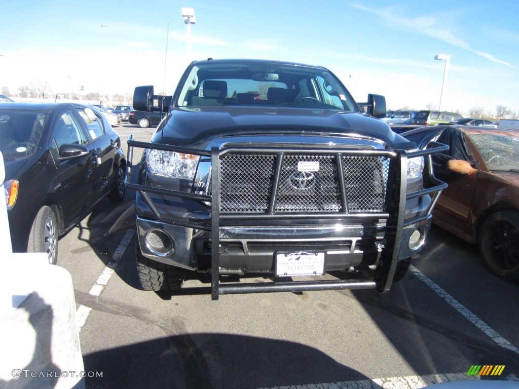 2011 Tundra CrewMax 4x4 - Magnetic Gray Metallic / Black photo #1