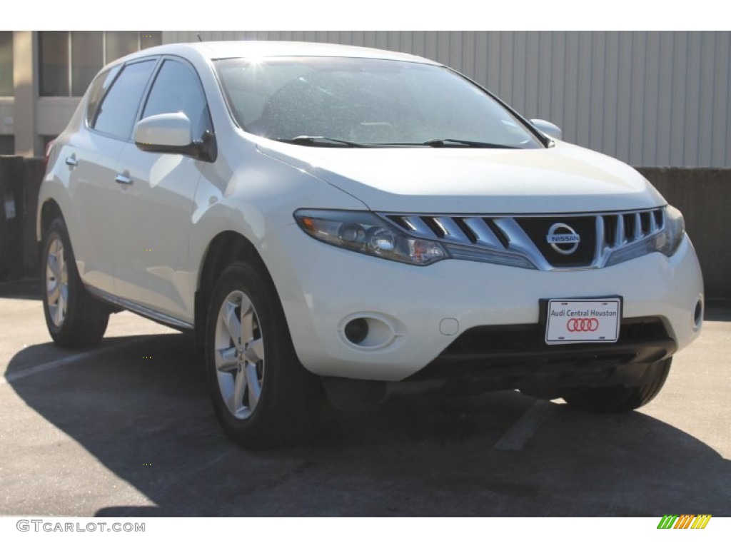 Glacier Pearl Nissan Murano