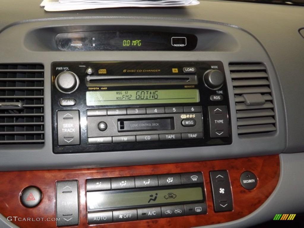 2004 Camry XLE - Super White / Stone photo #17