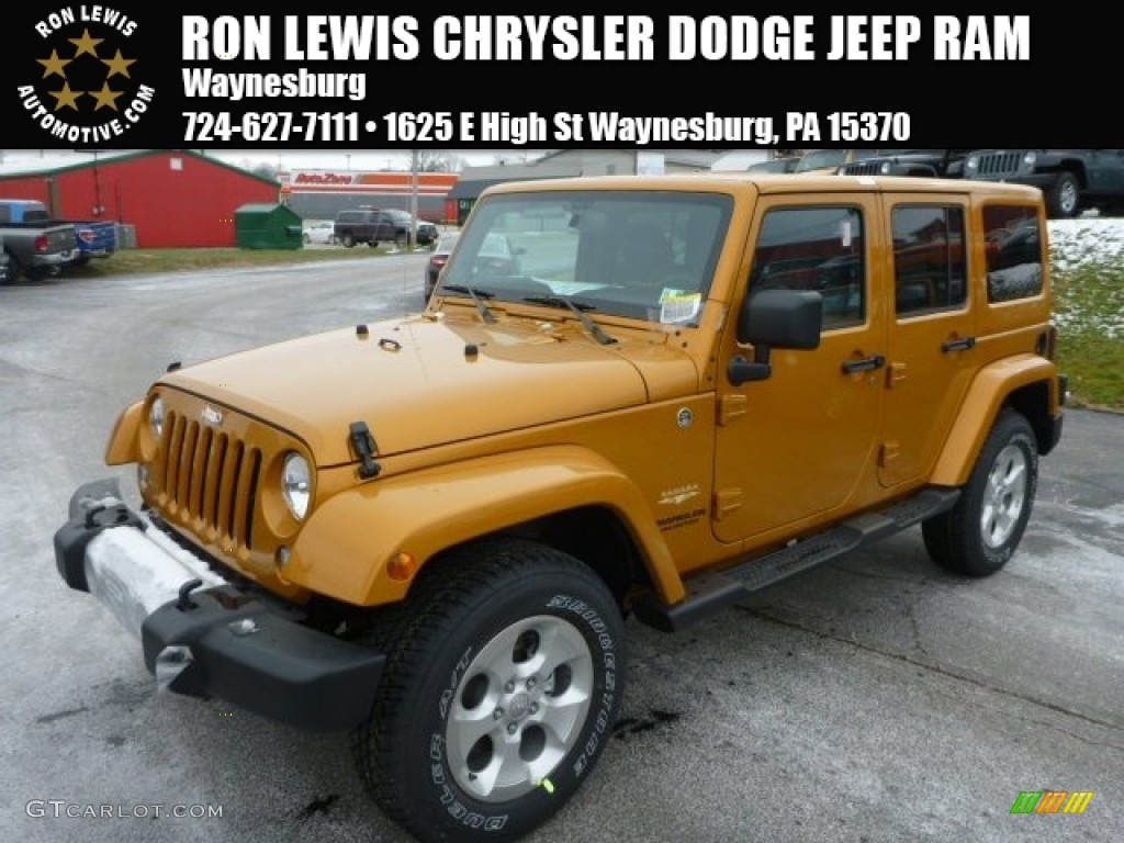2014 Wrangler Unlimited Sahara 4x4 - Amp