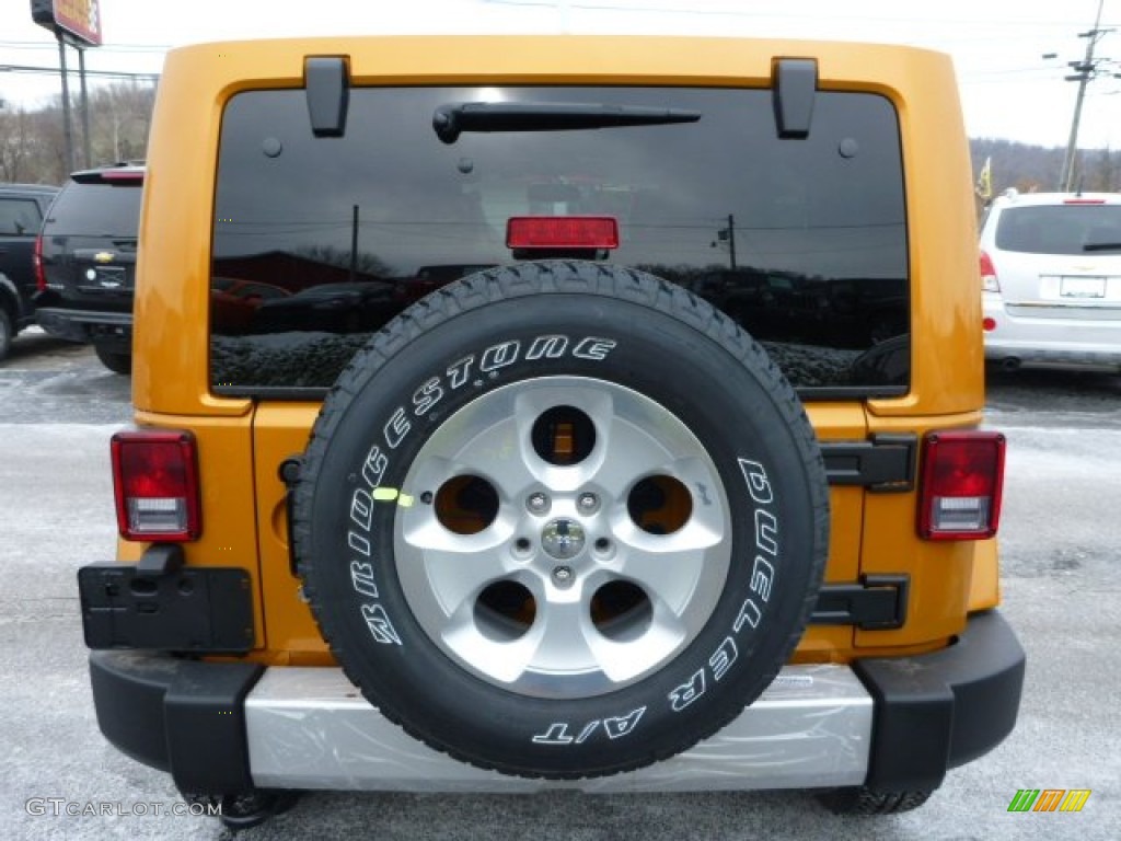 2014 Wrangler Unlimited Sahara 4x4 - Amp