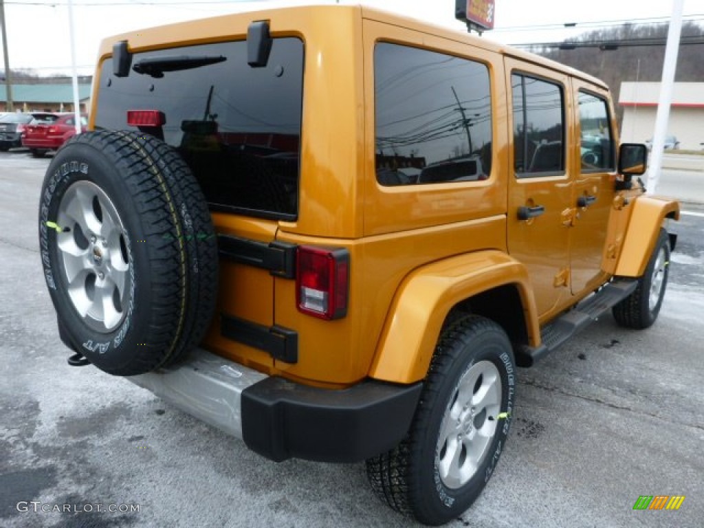 2014 Wrangler Unlimited Sahara 4x4 - Amp