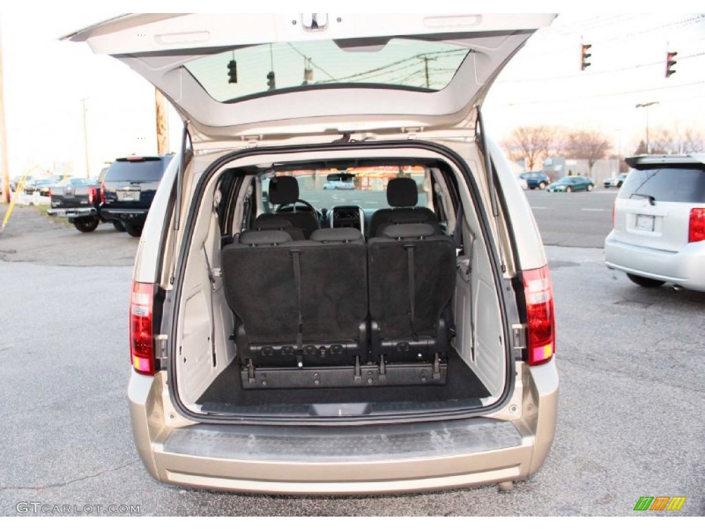 2009 Grand Caravan SE - Light Sandstone Metallic / Dark Slate Gray/Light Shale photo #8