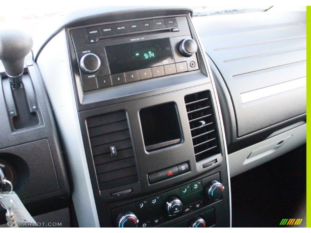 2009 Grand Caravan SE - Light Sandstone Metallic / Dark Slate Gray/Light Shale photo #14