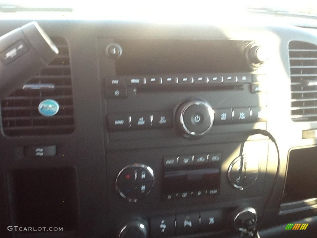 2011 Silverado 1500 LT Crew Cab - Black / Ebony photo #8