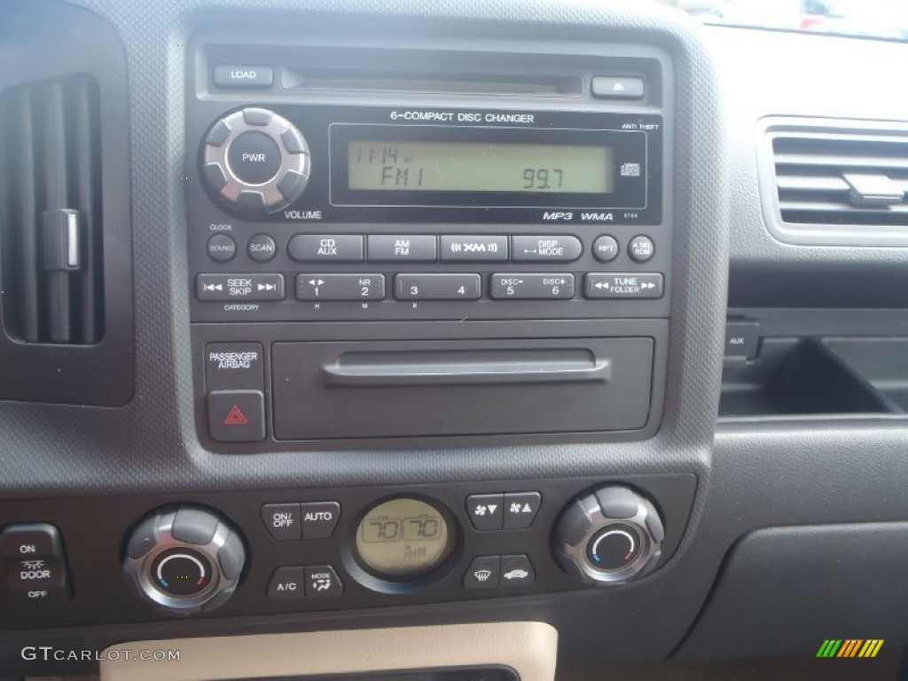 2009 Honda Ridgeline RTL Controls Photos