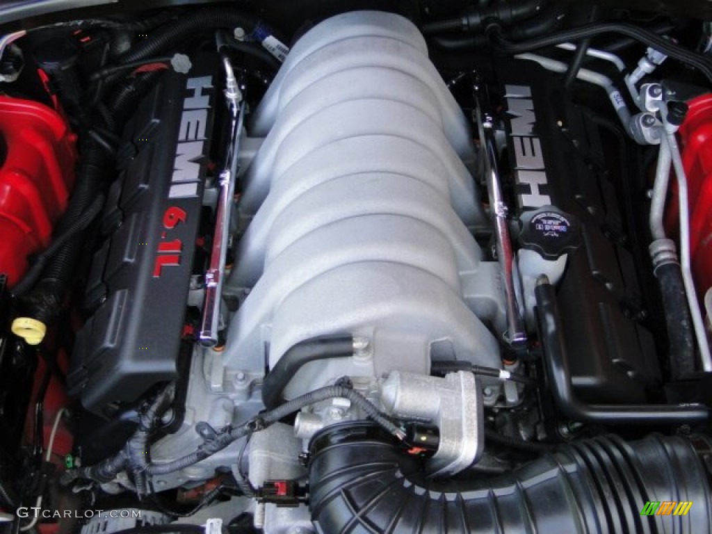 2009 Dodge Challenger SRT8 Engine Photos