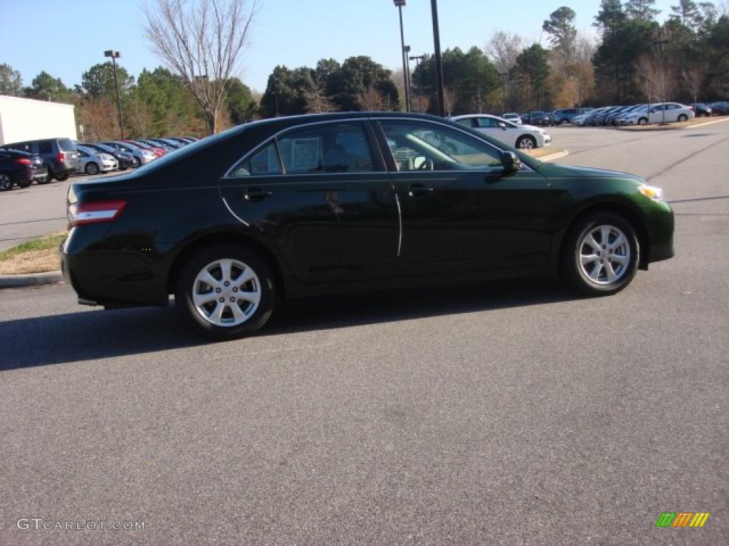 2011 Camry LE - Spruce Green Mica / Ash photo #6