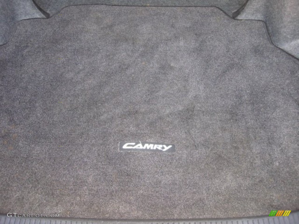 2011 Camry LE - Spruce Green Mica / Ash photo #12