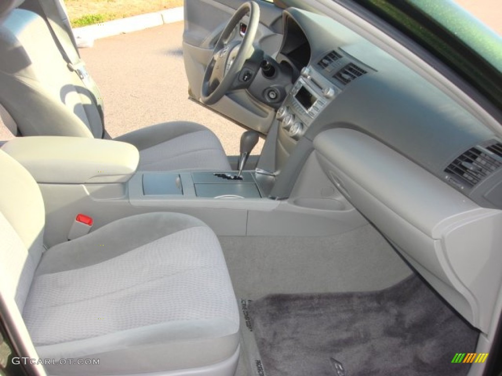 2011 Camry LE - Spruce Green Mica / Ash photo #15