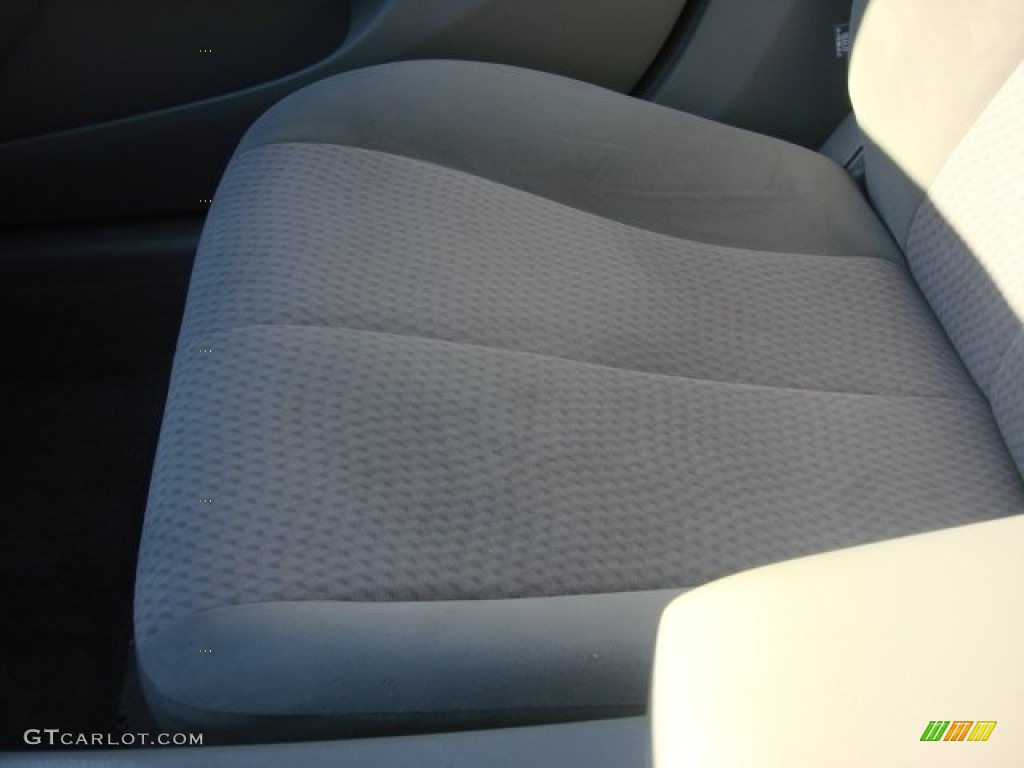 2011 Camry LE - Spruce Green Mica / Ash photo #22