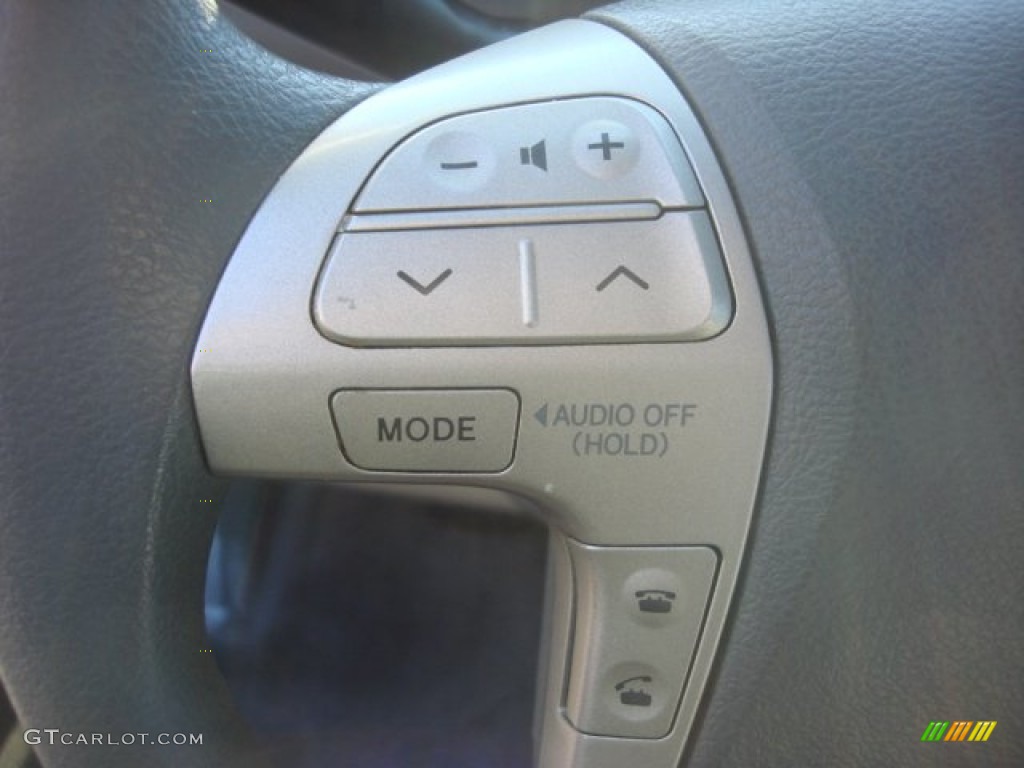 2011 Camry LE - Spruce Green Mica / Ash photo #24