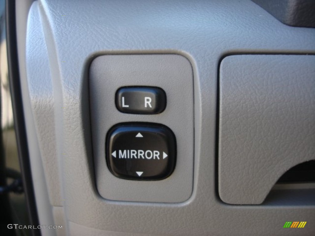 2011 Camry LE - Spruce Green Mica / Ash photo #26