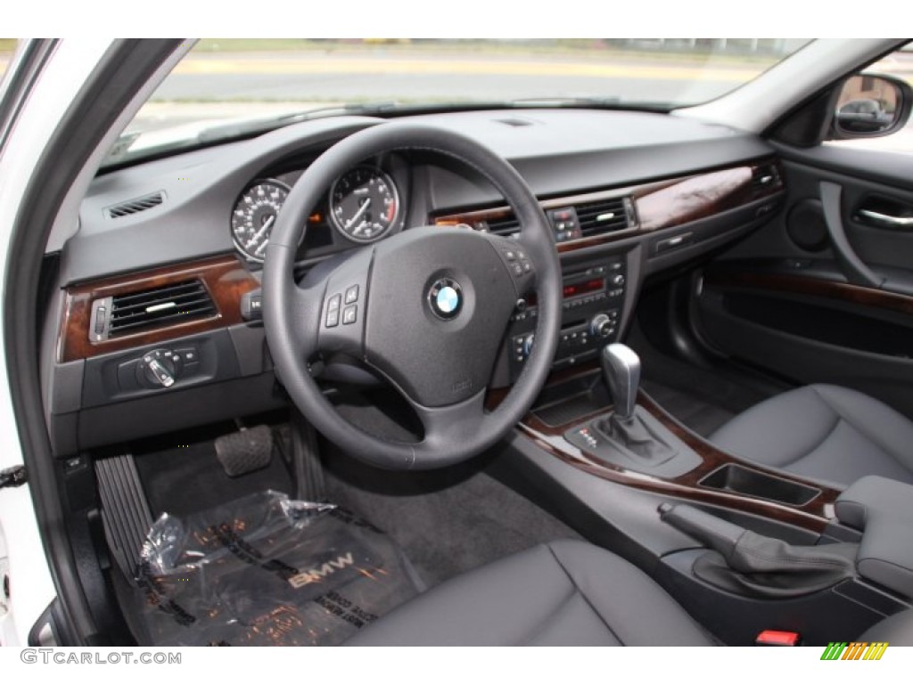 2011 3 Series 335i xDrive Sedan - Alpine White / Black photo #9