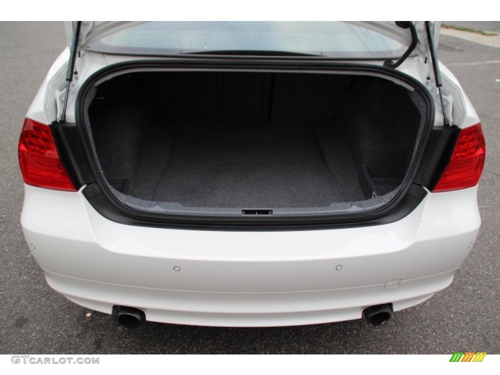 2011 3 Series 335i xDrive Sedan - Alpine White / Black photo #20