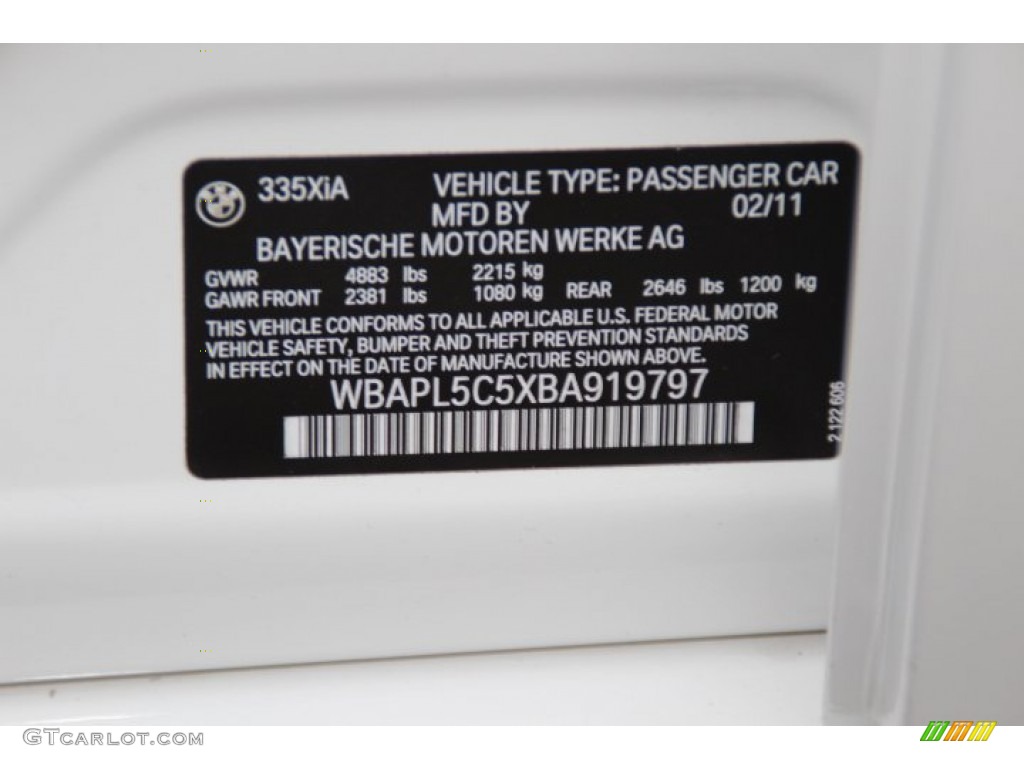 2011 3 Series 335i xDrive Sedan - Alpine White / Black photo #32