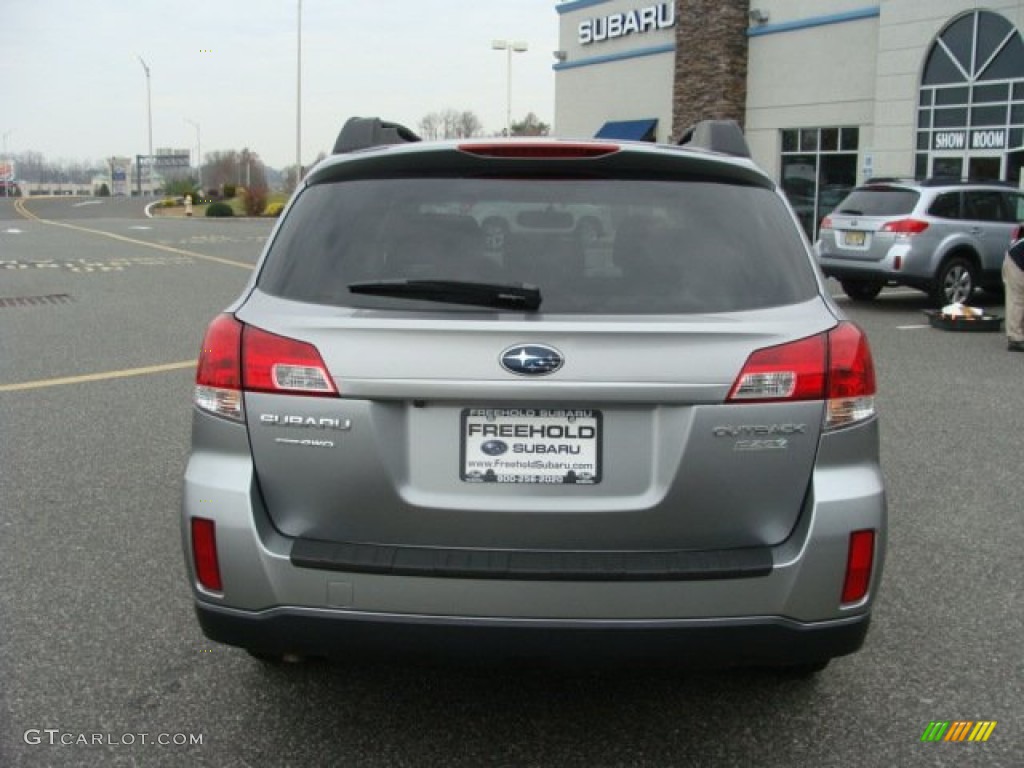 2011 Outback 2.5i Premium Wagon - Steel Silver Metallic / Off Black photo #5