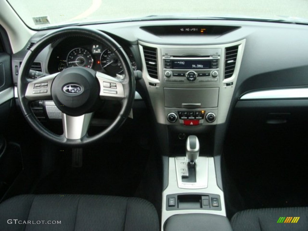 2011 Outback 2.5i Premium Wagon - Steel Silver Metallic / Off Black photo #17