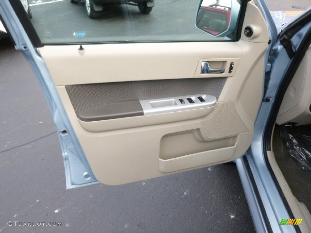 2009 Mercury Mariner V6 Premier 4WD Stone Door Panel Photo #88422732