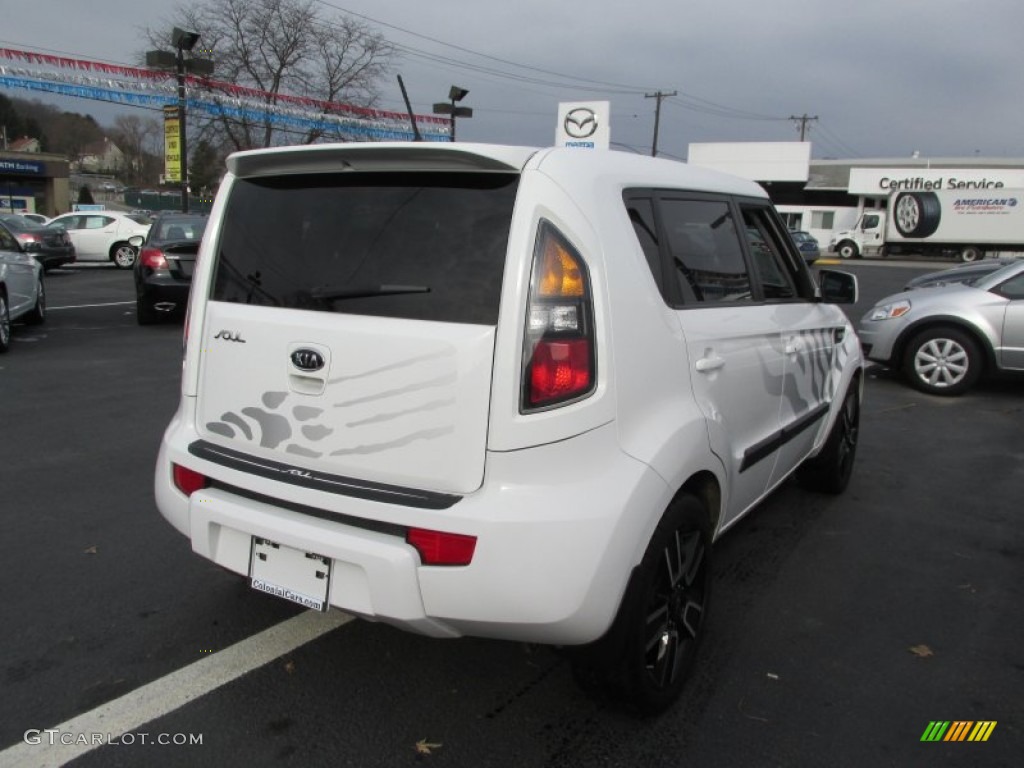 2011 Soul White Tiger Special Edition - Clear White/Grey Graphics / Black Leather photo #6