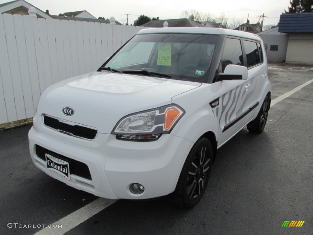 2011 Soul White Tiger Special Edition - Clear White/Grey Graphics / Black Leather photo #9