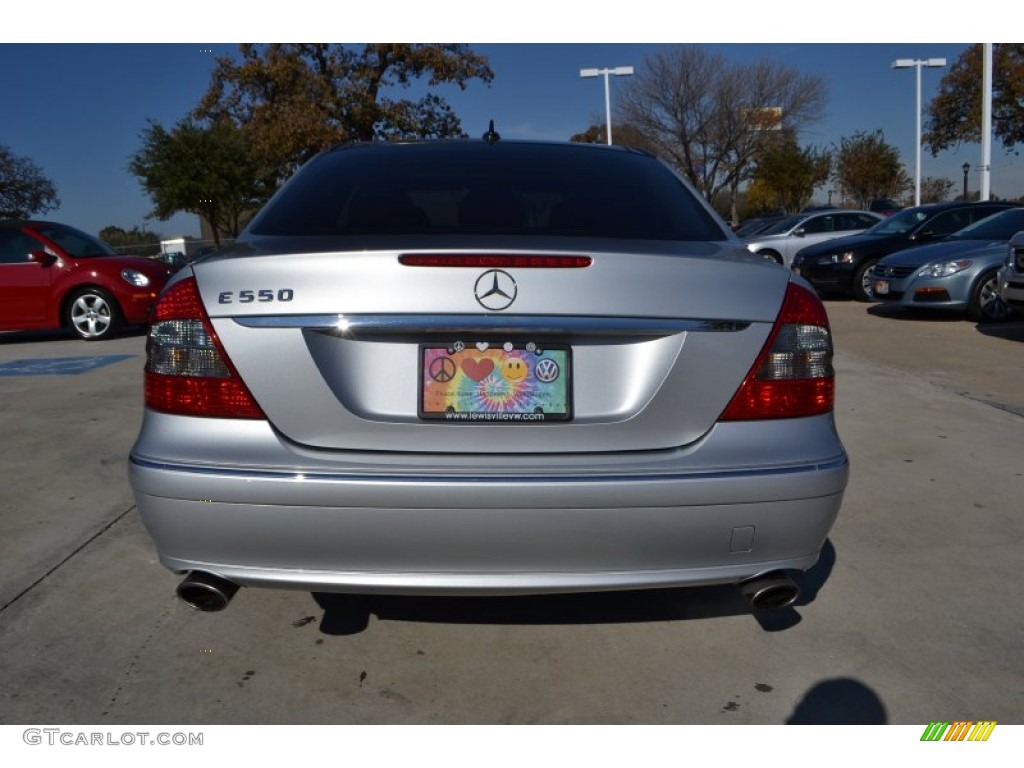 2008 E 550 Sedan - Iridium Silver Metallic / Black photo #4