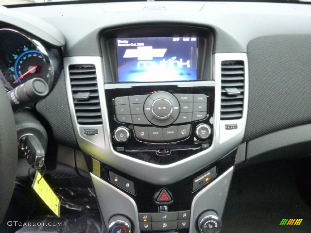 2014 Cruze Diesel - Black Granite Metallic / Jet Black photo #14