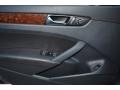 Platinum Gray Metallic - Passat 2.5L SEL Photo No. 13