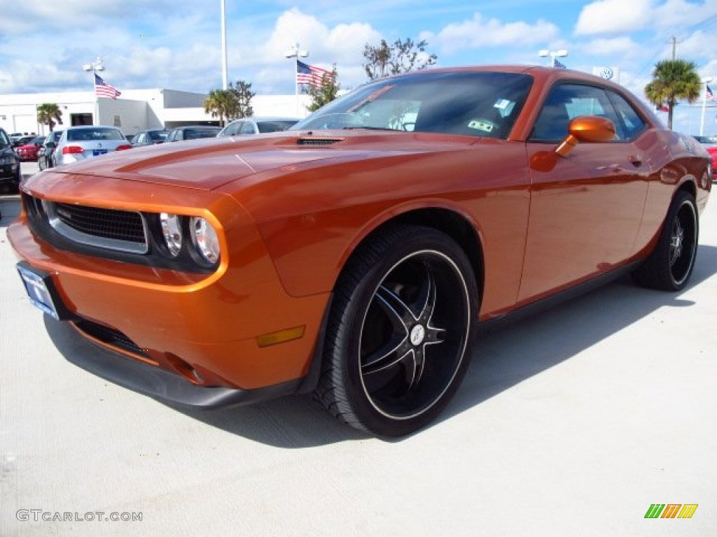 2011 Challenger SE - Toxic Orange Pearl / Dark Slate Gray photo #3