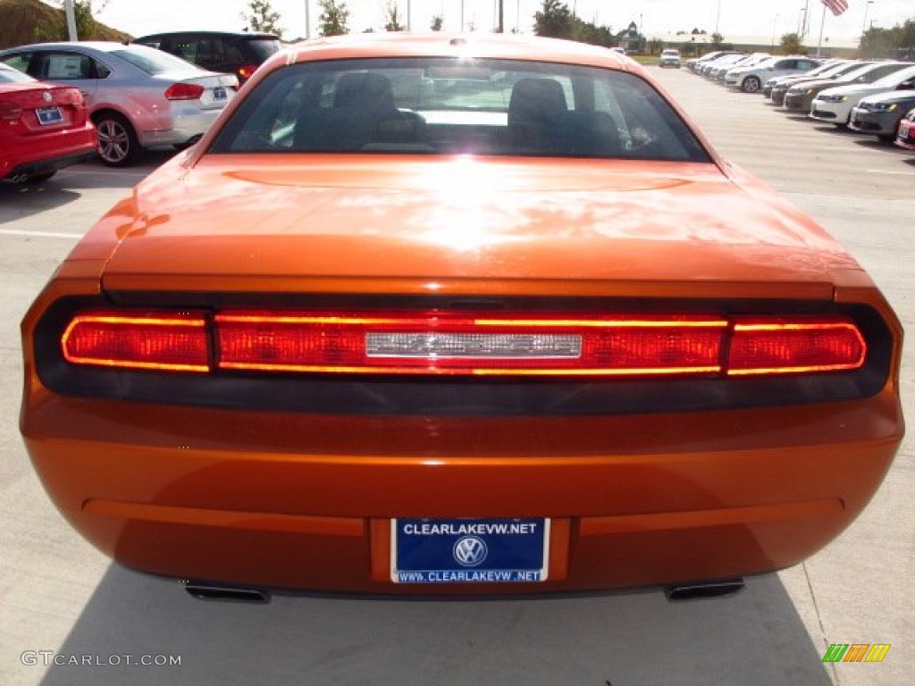 2011 Challenger SE - Toxic Orange Pearl / Dark Slate Gray photo #5