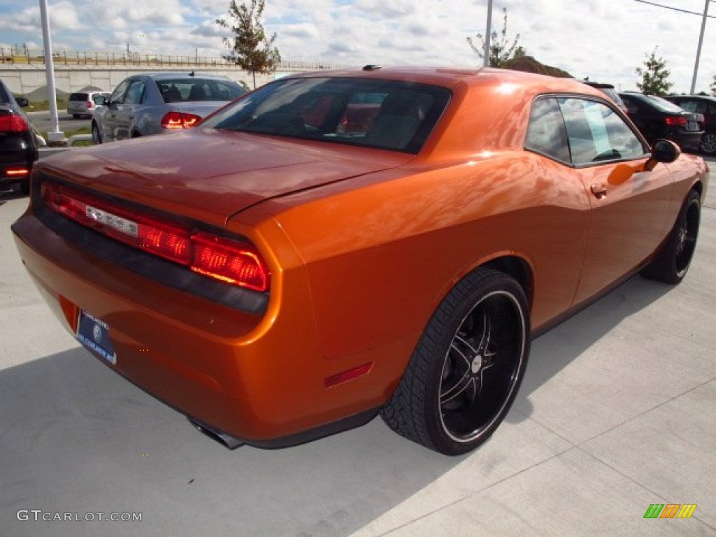 2011 Challenger SE - Toxic Orange Pearl / Dark Slate Gray photo #6