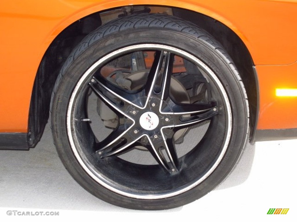 2011 Challenger SE - Toxic Orange Pearl / Dark Slate Gray photo #7