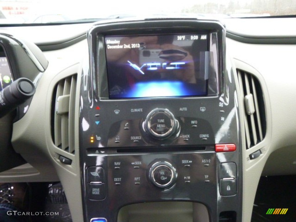 2014 Chevrolet Volt Standard Volt Model Controls Photo #88428521