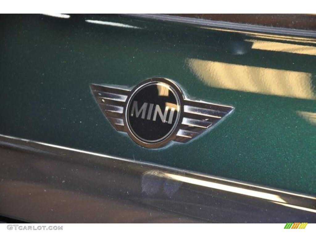 2011 Cooper Hardtop - British Racing Green II / Carbon Black photo #17