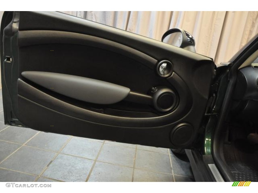 2011 Cooper Hardtop - British Racing Green II / Carbon Black photo #23