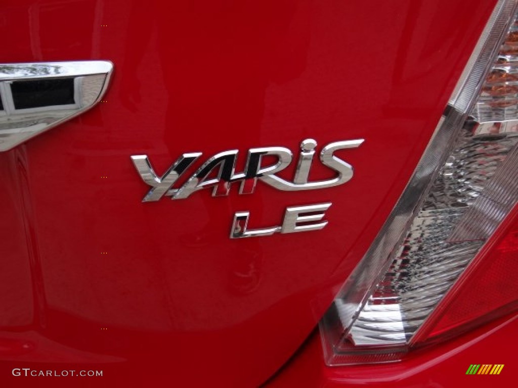2013 Yaris LE 5 Door - Absolutely Red / Ash photo #31