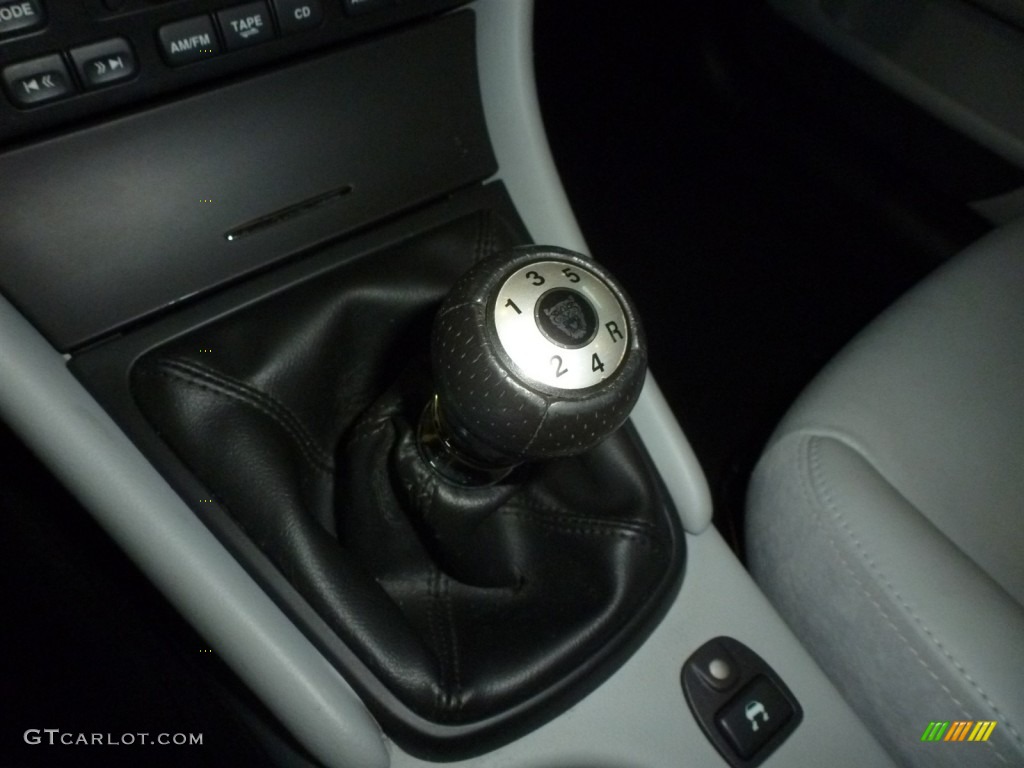 2002 Jaguar X-Type 2.5 Transmission Photos