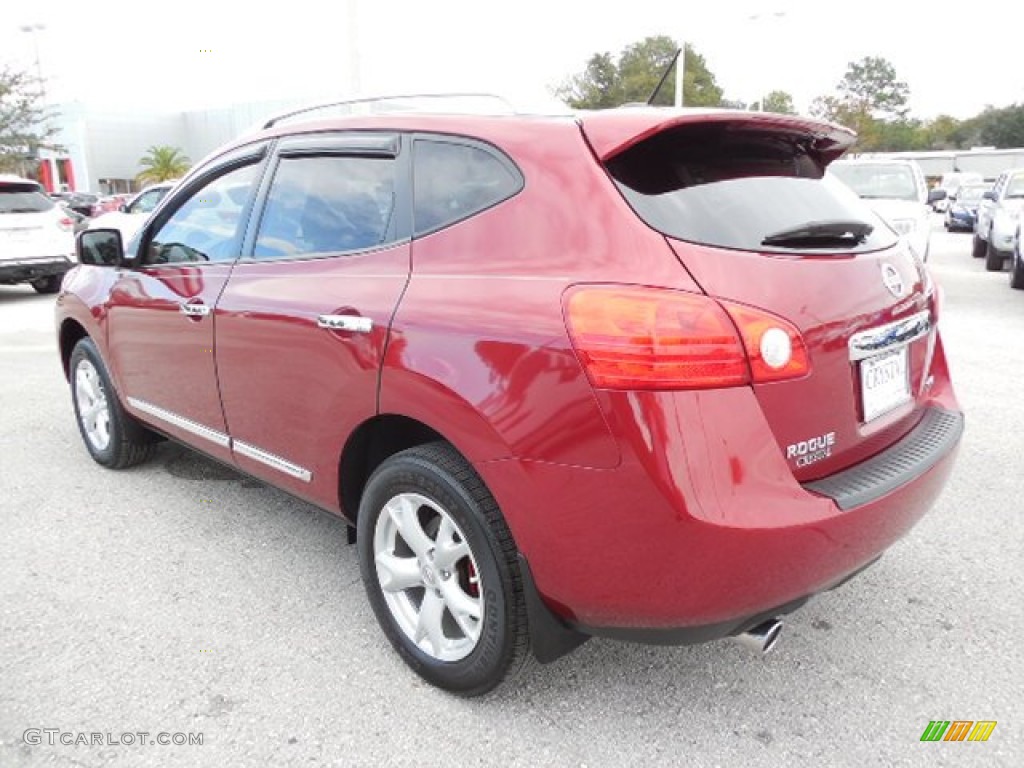 2011 Rogue SV AWD - Cayenne Red / Gray photo #3