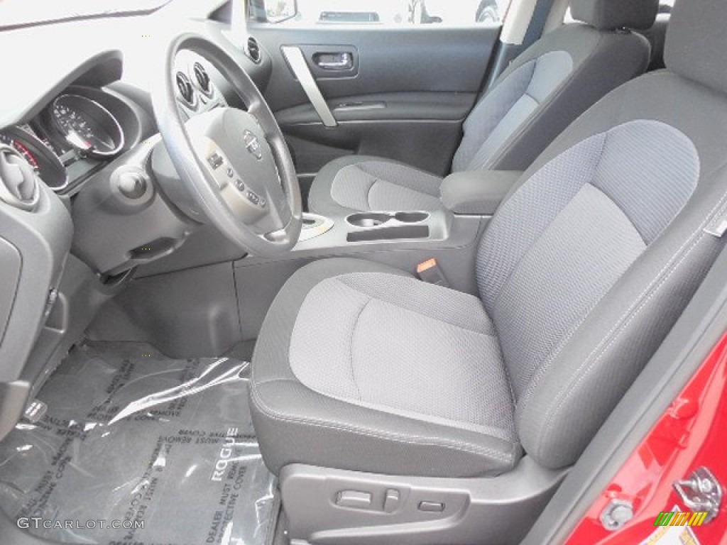 2011 Rogue SV AWD - Cayenne Red / Gray photo #4